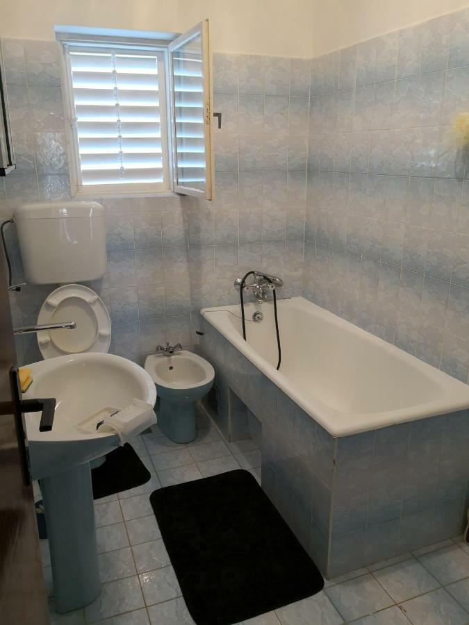 Apartman Juraga Daire Murter Dış mekan fotoğraf